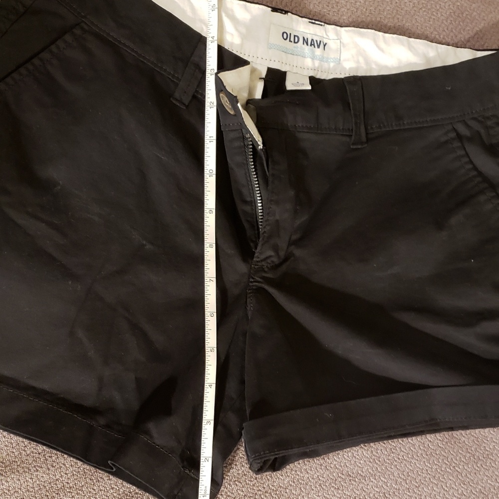Old navy black shorts,  like new!